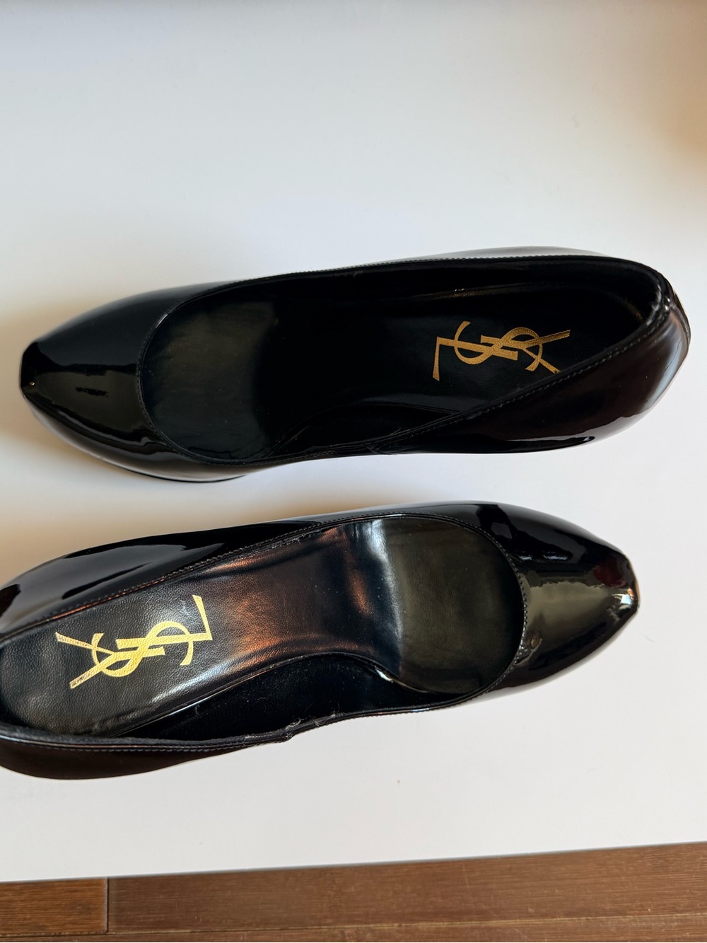 YSL Saint Laurent Black Patent Tribute Pumps 8. - Picture 8 of 10